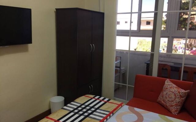 Zone Vill Studio Condo Burnham