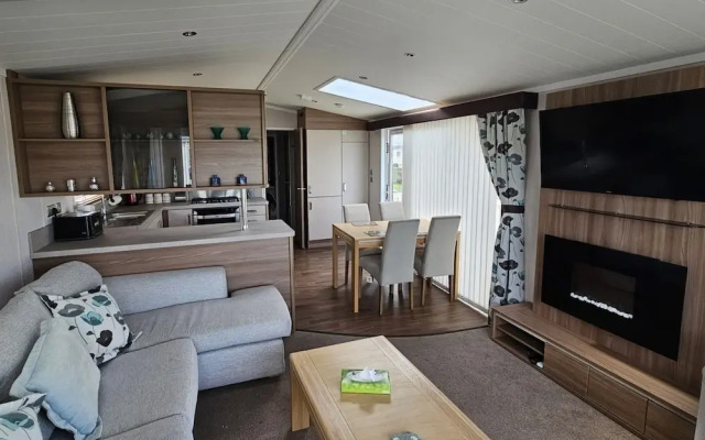 Mini Lodge Robin Hood Holiday Park