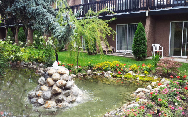 Divya Sutra Plaza and Conference Centre, Vernon, BC