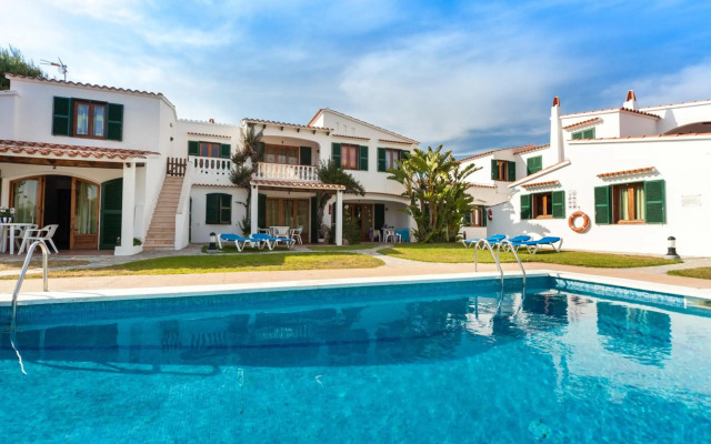 Apartamentos Arenal Playa