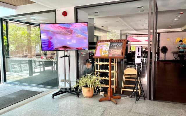 4605 Seaview Aparthotel 30m To Patong Beach
