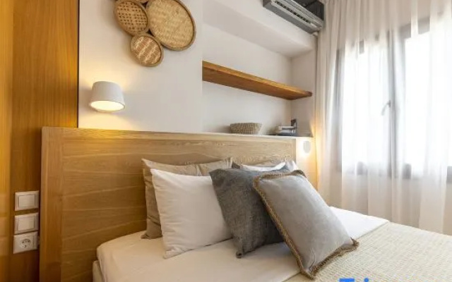 2B Luxurious Villa Io, with Private Pool and Stunningt Sea Views