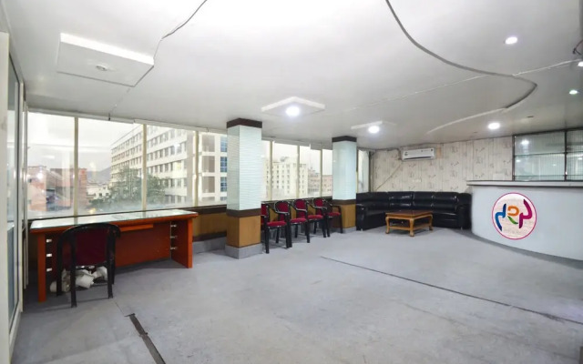 OYO 2289 Hotel Radha Palace