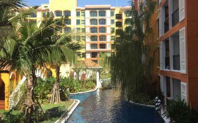 Venetian Signature Condo B104