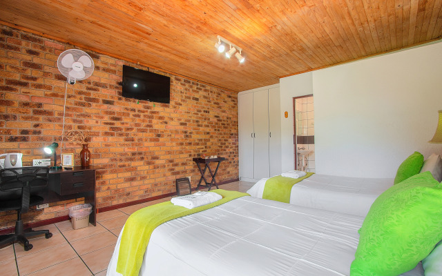 Airport Bird & Game Lodge