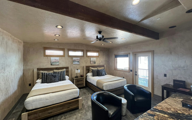 Cougar Ridge Resort