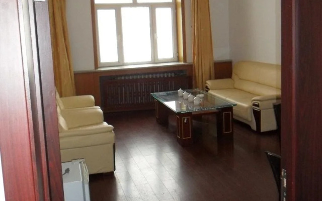 Yabuli News Center Hotel