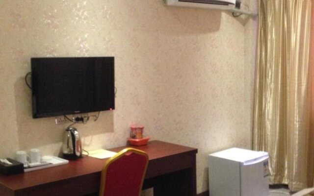 Hotel Grand Ami