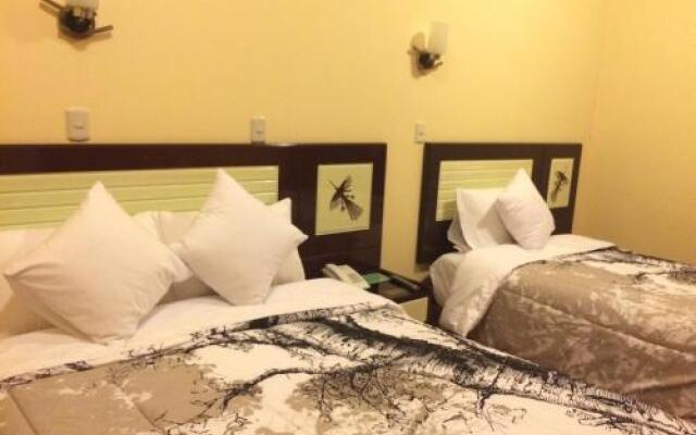 Hotel Tambo Real