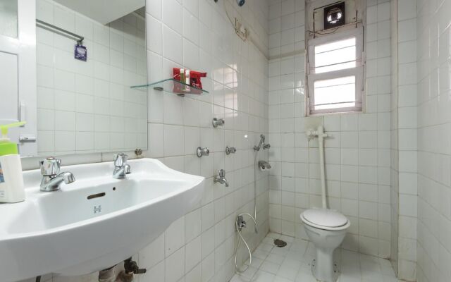 OYO Apartments Malad Raheja Complex Road