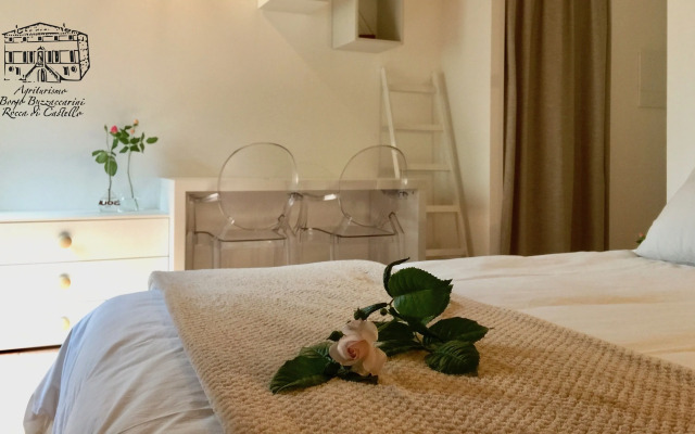 Borgo Buzzaccarini Rocca Di Castello