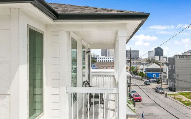 Breathtaking Condos Near French Quarter
