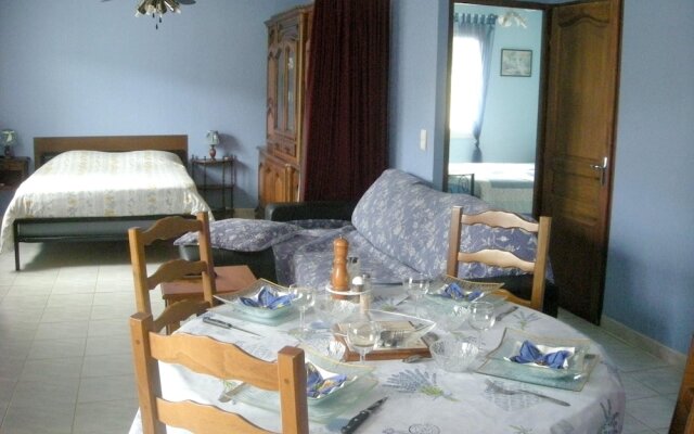 Apartment With 2 Bedrooms in Roquefort-la-bédoule, With Private Pool,