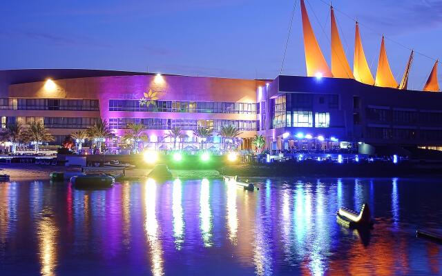 The Dragon Hotel & Resort & Sea Loft Chalets