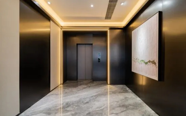 YiJu·Shangpin Hotel (Taixing Drum Tower Xintiandi Branch)