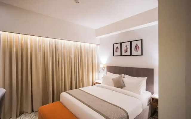 Hotel Golden Aura