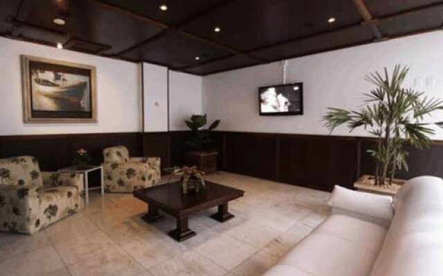 Costa Verde Beach Hotel