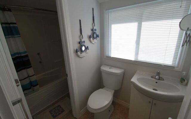Plovers Cove Cottage