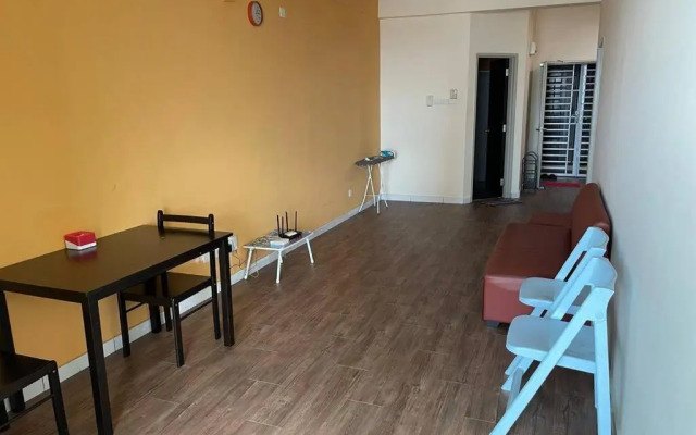 Baojuwu@2 Bedrooms Akademik Suites Austin Height