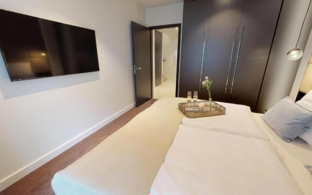 White Pearl Apartment 0.05