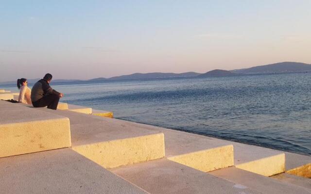 Studio apartment KIKI for 2, near Old Town & Beach, free WiFi