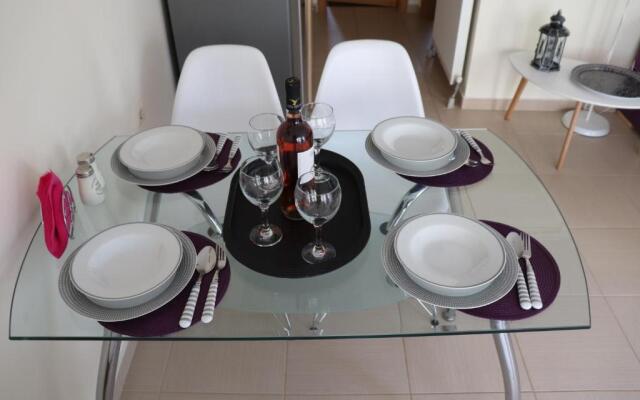 Iris Deluxe Suites 1