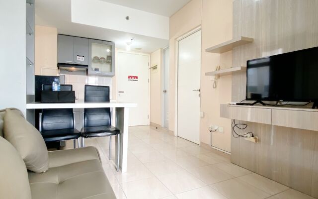 Nice And Modern 2Br Springlake Summarecon Bekasi Apartment