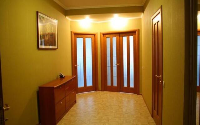 Альянс на переулке Халтуринский 41