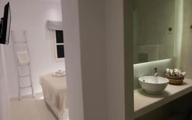 Hyades Mykonos Apartments And Studios