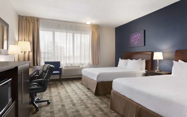 Days Inn & Conference Centre by Wyndham Montreal Airport