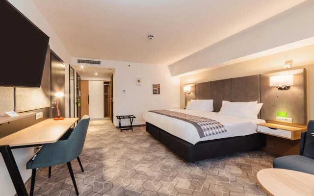 Holiday Inn Bucharest - Times