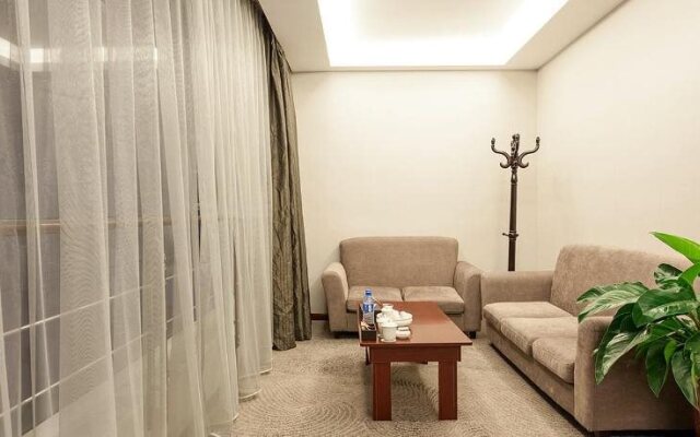 Longyan Yue Feng Super 8 Hotel