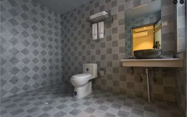 Zhangjiajie Xinjian Inn