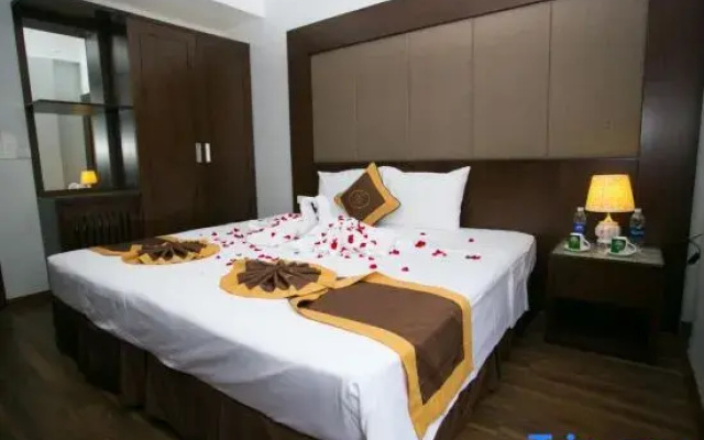 Moc Tra Hotel Bai Chay Ha Long