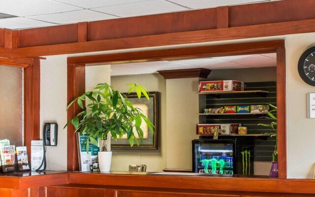 Отель Econo Lodge Warrensville Heights