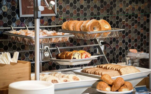 Hampton Inn & Suites Tulsa/Catoosa