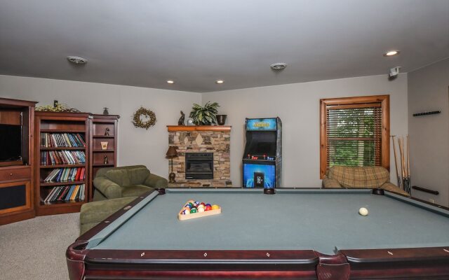 One Ski Hill 5 Bedroom House
