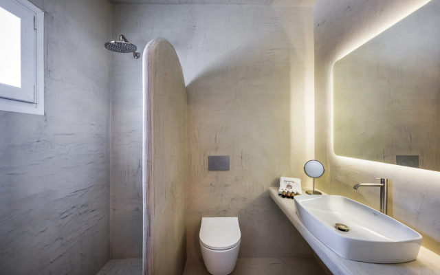 Aelia Luxury Suites Santorini