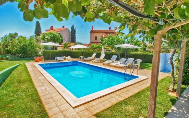 Apartment Neven 810