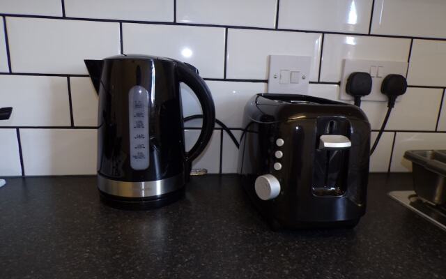 Thornbury Apartments