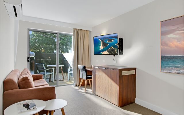 Bellevue on the Lakes