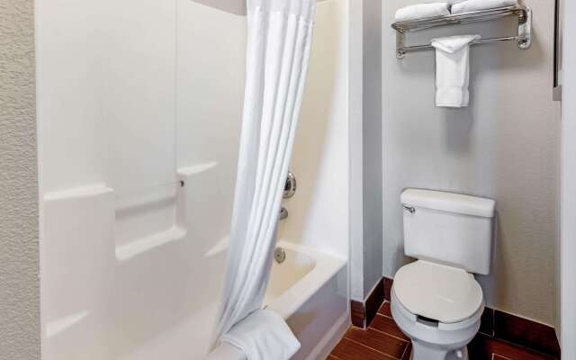 La Quinta Inn & Suites by Wyndham Roswell