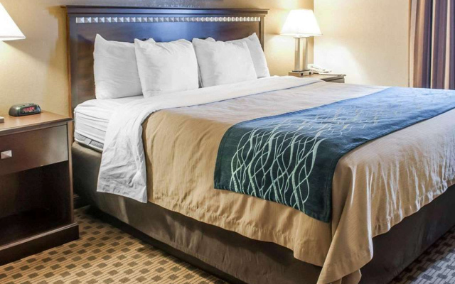 Comfort Inn & Suites