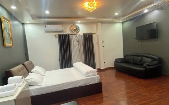 Beautiful 2 Story Newly Renovated Bungalow House