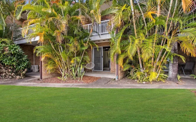 Relaxing Townhouse Steps From the Beach