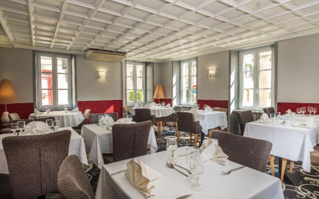 Hotel De Brunville Et Restaurant Le Cafe Louis