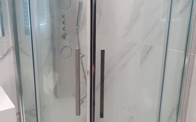 Lux Kings RD City Centre Studio Apartment Reading
