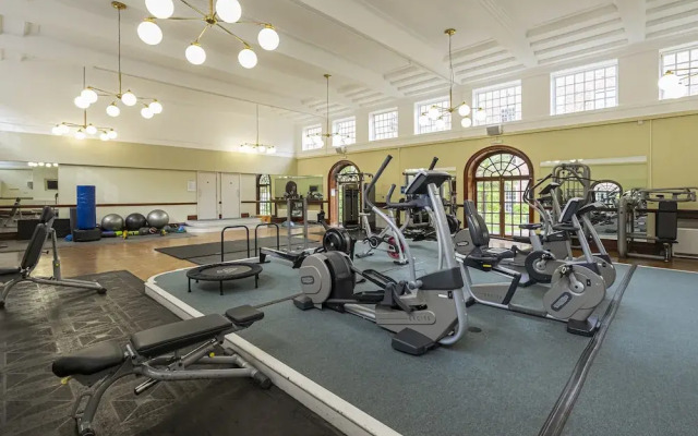 Scott's Avenue by Underthedoormat