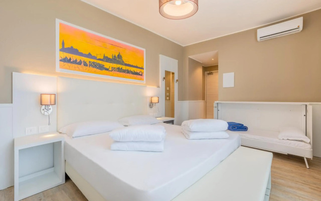 Marina Palace Hotel