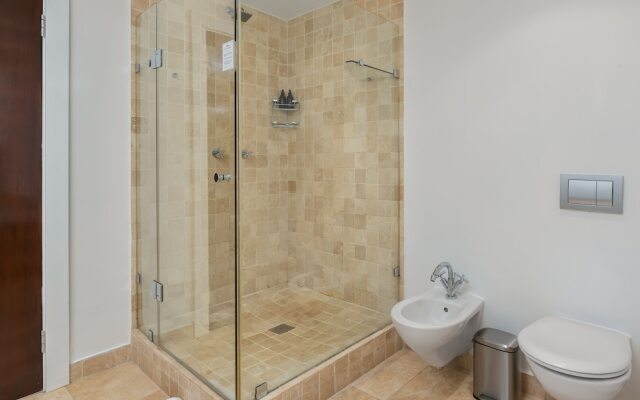 Mandela Rhodes T1001